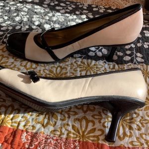 Bandolino Shoes - Bandolino Mary Jane pumps size 9 Bandolino Shoes - Bandolino Mary Jane pumps size 9